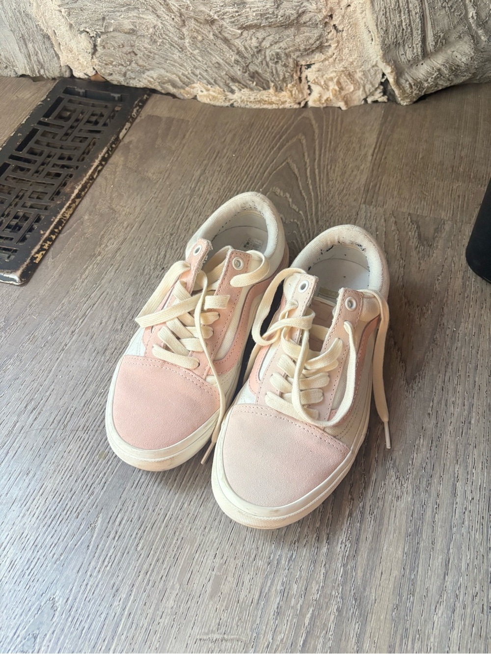 Vans Women's Low-Top Sneakers in Pale Pink and Cream